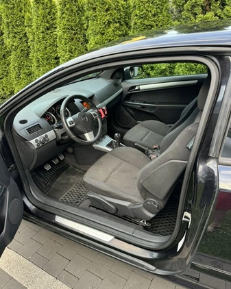 Opel Astra cena 9500 przebieg: 165918, rok produkcji 2007 z Sosnowiec małe 106